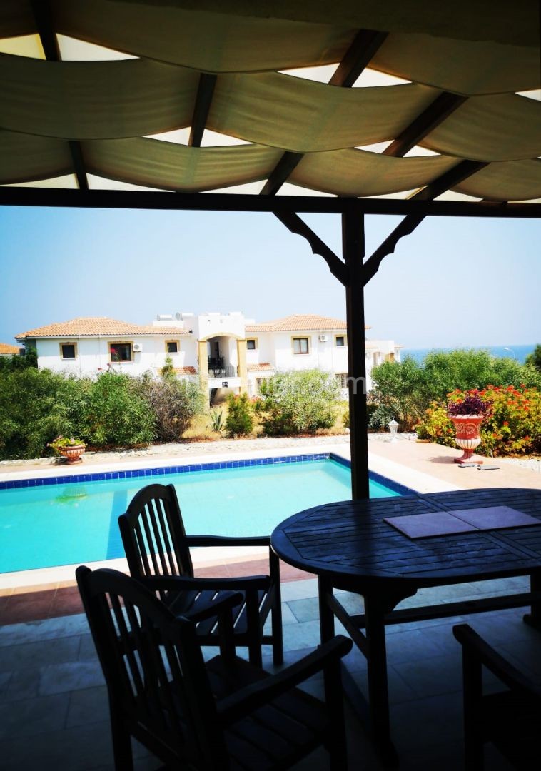 Stunning Holiday Rental - 3 + 1 Stylishly Furnished Villa with Private Pool 5 Minutes From The Sea