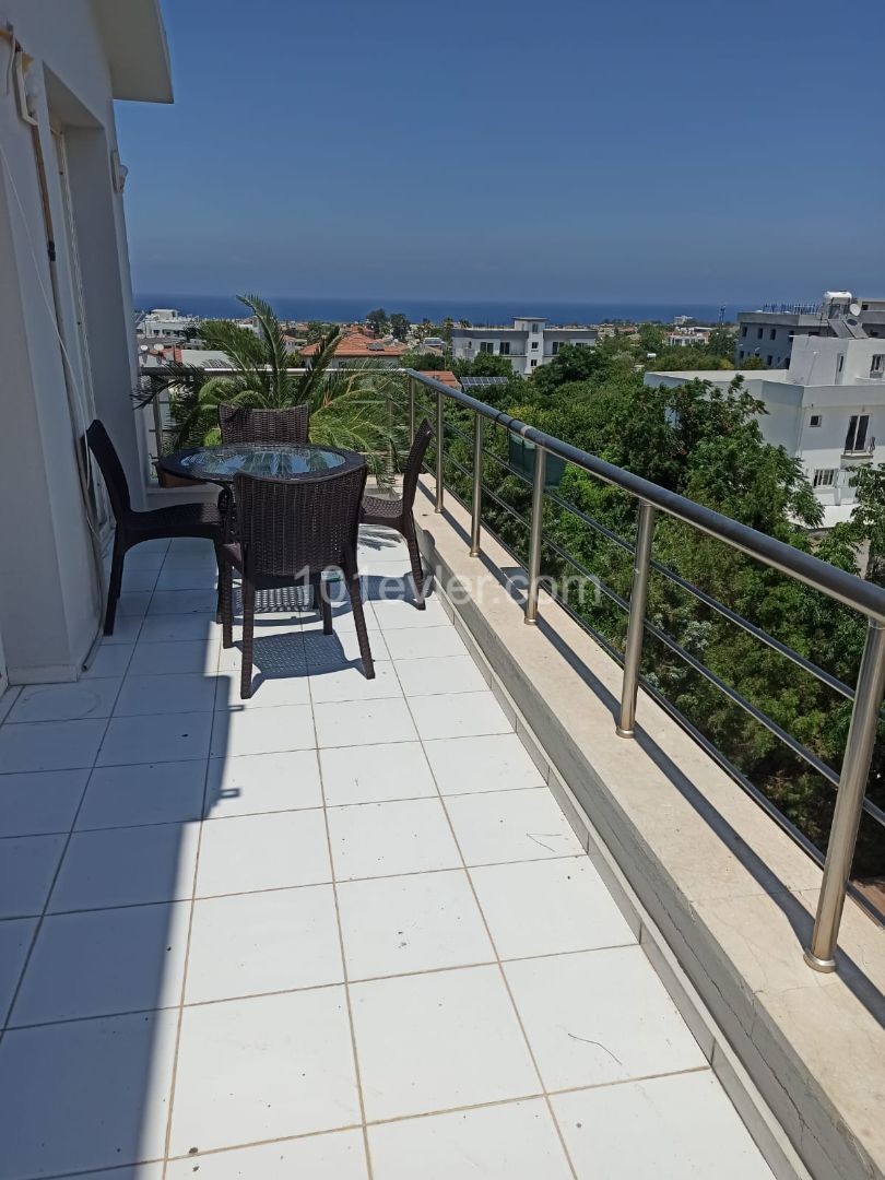 STUNNING 4 BEDROOM DUPLEX APARTMENT + SHARED POOL + AMAZING SEA & MOUNTAIN VIEWS