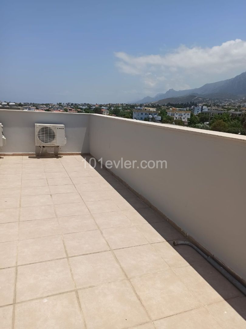 STUNNING 4 BEDROOM DUPLEX APARTMENT + SHARED POOL + AMAZING SEA & MOUNTAIN VIEWS