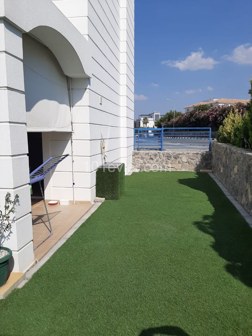 1 BEDROOM DUPLEX HOUSE ON A BEAUTIFUL WELL MAINTAINED COMPLEX IN ALSANCAK (can be easily converted into a 2 bedroom apartment)