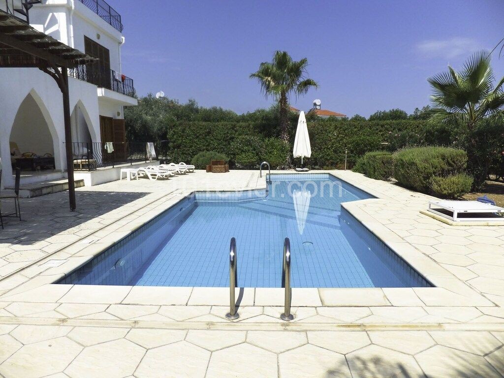 TO RENT - LOVELY 4 BEDROOM VILLA WITH PRIVATE POOL AND PANORAMIC VIEWS IN THE MUCH SOUGHT AFTER LOCATION OF BELLAPAIS