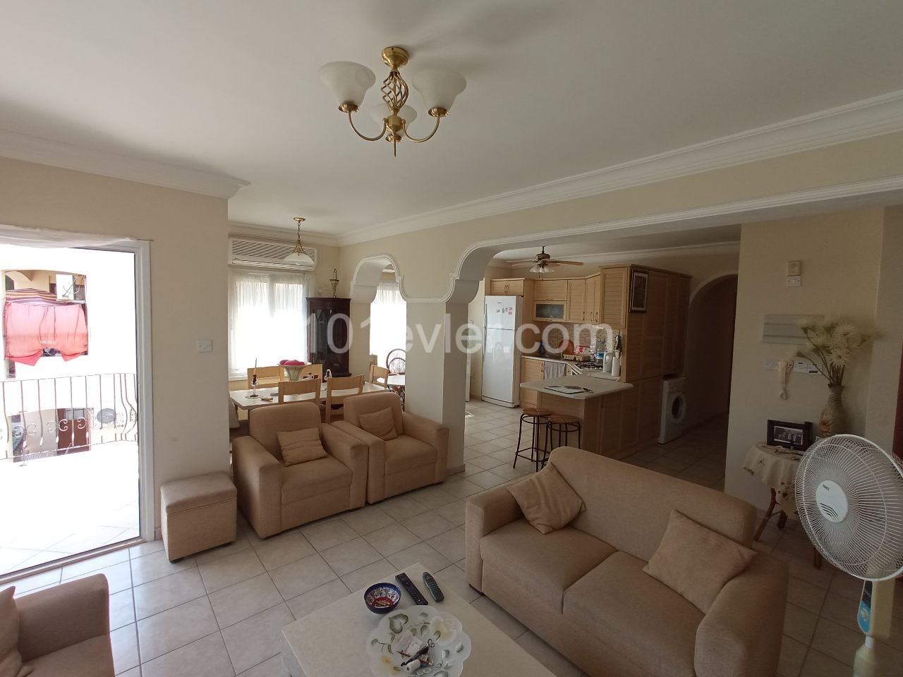 Great Investment Property - Large (140 Sq Mtrs) 3 Bedroom Apartment in the Heart of Kyrenia 