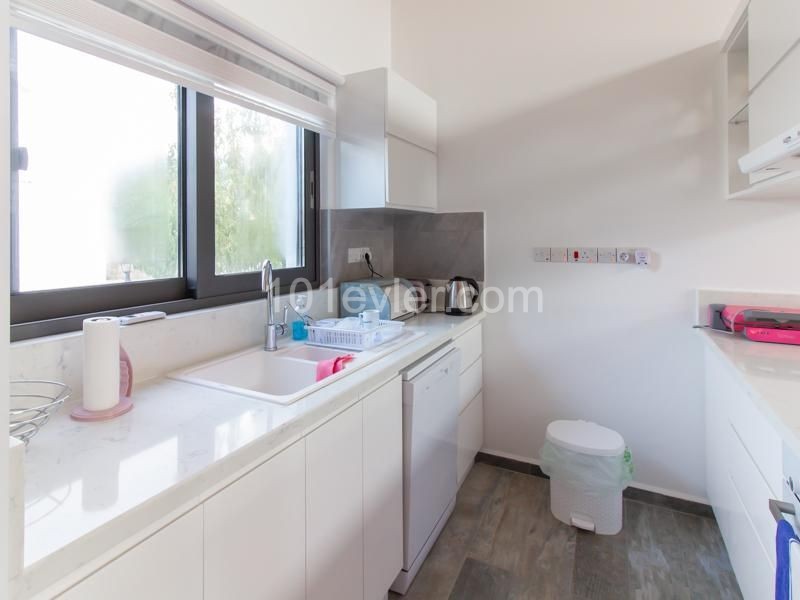 JUST REDUCED-Front Line Sea vie ① from this Stunning Duplicate ① Apartment on this attractive site lloythth Shared s Lloimming Pool, in kleine Erenkoy ** 