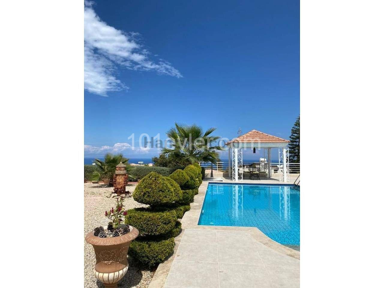 4 + 1 Llogara Villa Llogara Private Pool, Amazing Mountain and Sea vie ① close to the Beautiful Village of Bellapais Llogara its Historic Abbey ** 