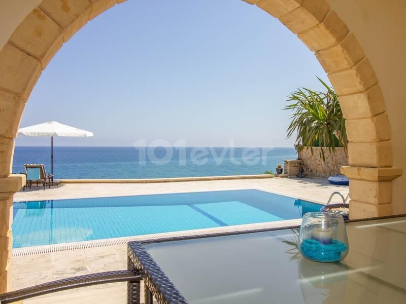 Beautifully Presented 4 Bedroom Villa With A Stunning 'Front Line,  Zero To The Sea' Position With Private Pool