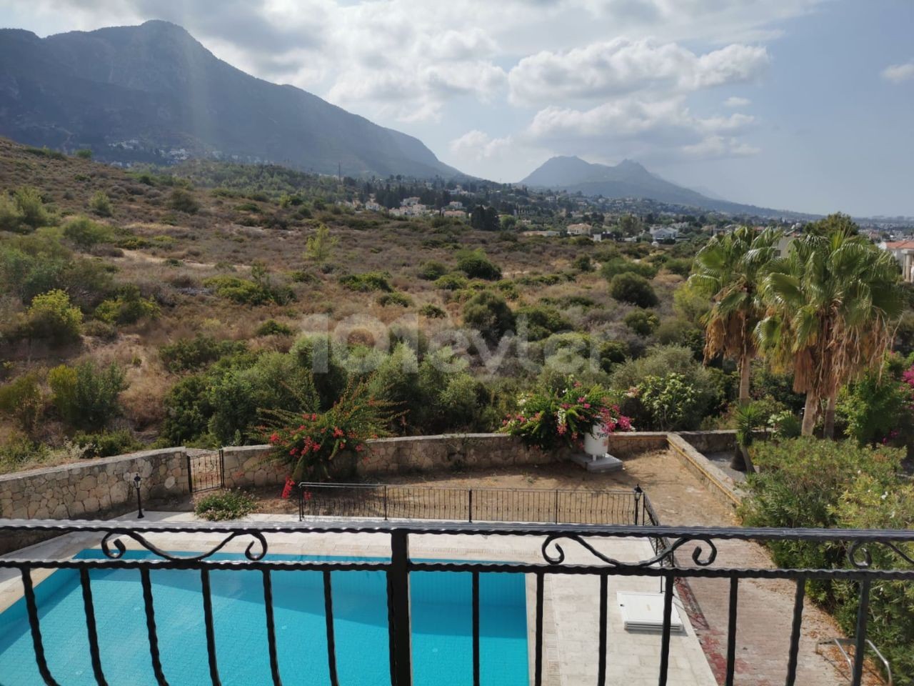 4 Bedroom Unfurnished Villa with Private Pool, Private Location + Gas Central Heating (Can also be rented Furnished for 1,550 GBP)