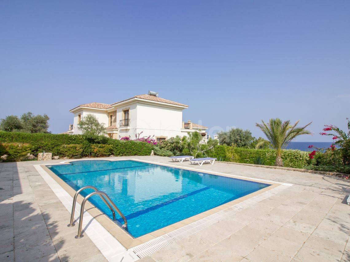 4+1 Luxury Seaside Villa in Esentepe + Beach access + Swimming Pool ref 576f