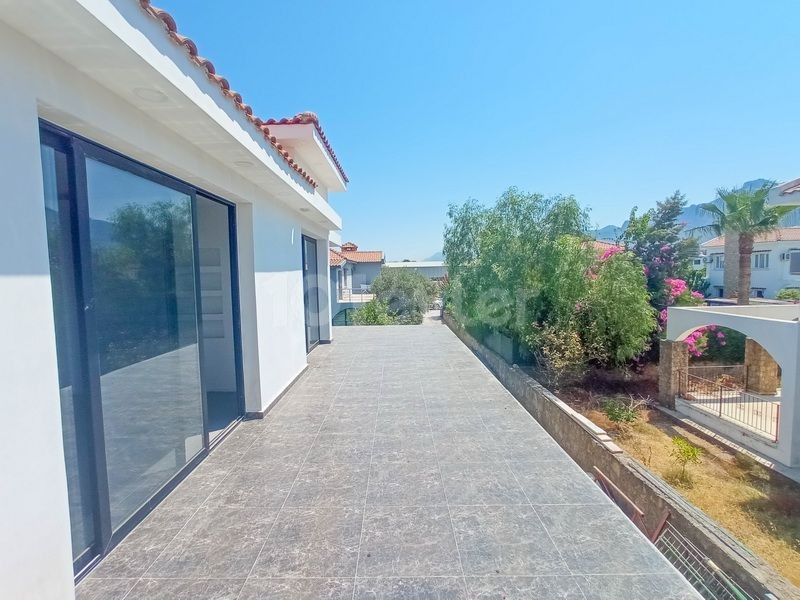 Null Villa in Karaoglanoglu + 4 Schlafzimmer + 2 Wohnzimmer + Kamin + Bergblick + Große Terrasse + Hochwertige Materialien