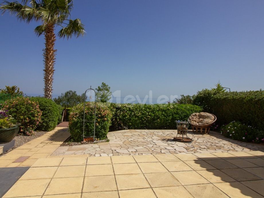 Stunning Sea And Mountain Views  - Classic 3 Bedroom Villa + Private Pool - Definitely Worth Viewing !