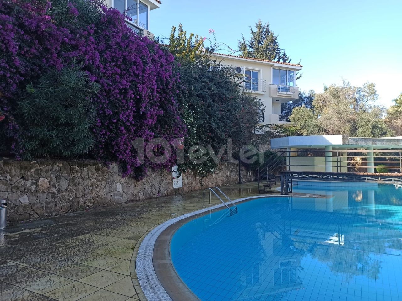 3 bedroom fully renovated ground floor apartment + communal pool