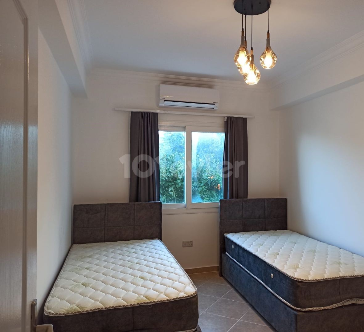 A luxurious spacious 3 bedroom fully renovated ground floor apartment + communal pool (rented)