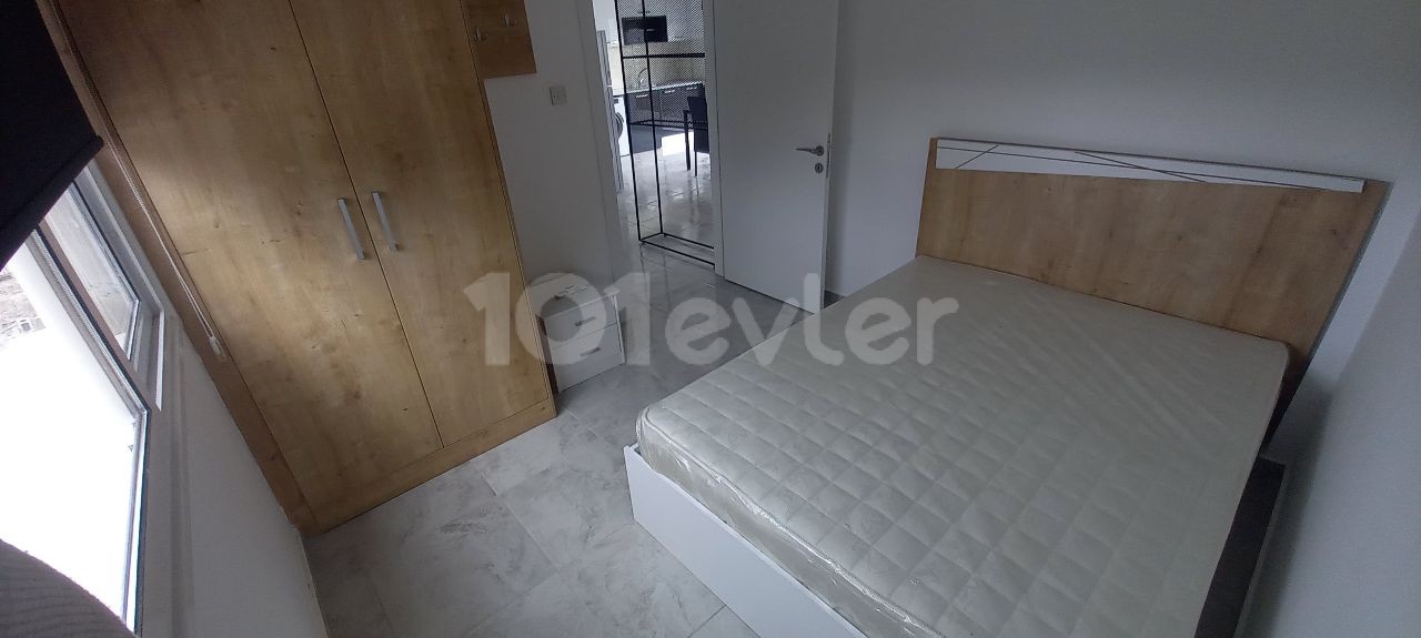 Lapta'da kiralık yepyeni modern çatı katı