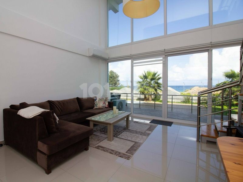 2 bedroom loft apartment + furnished + walking distance to the sea + Title deed in the owner's name + VAT paid