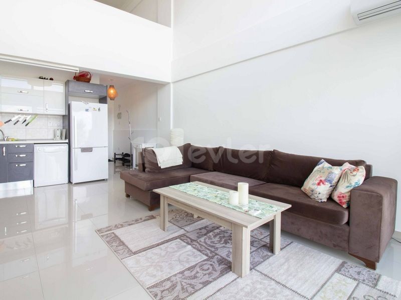 2 yatak odalı loft daire + mobilyalı + denize yürüme mesafesinde + Kocan sahibinin adına + KDV ödenmiş