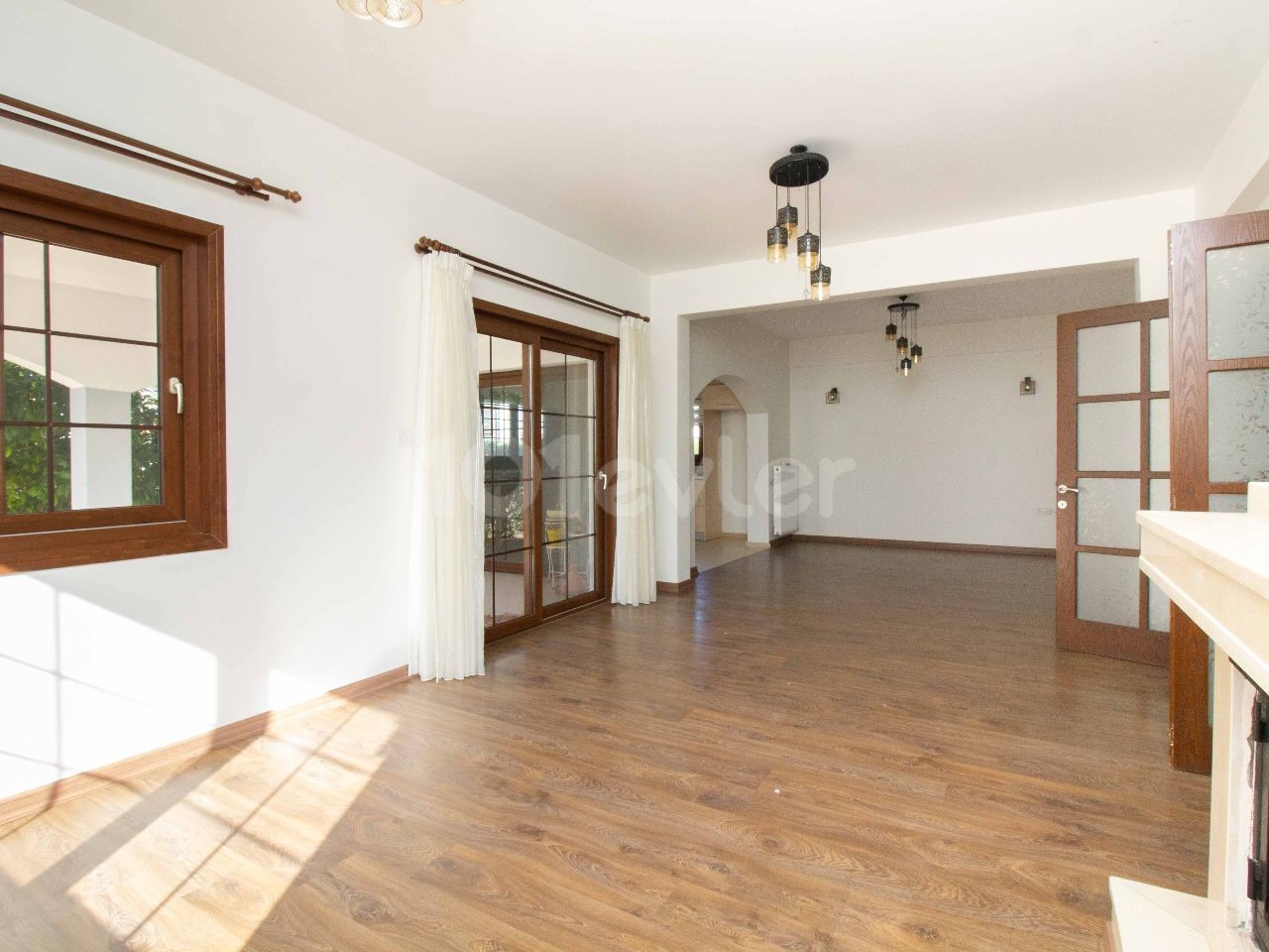 For Sale In Edremit 4+1 Villa With Pool and Large Garden View