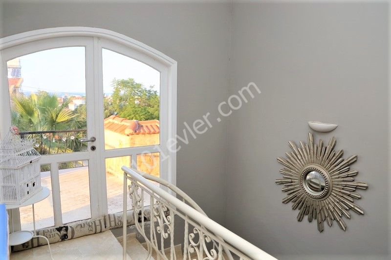 Villa For Sale in Çatalköy, Kyrenia