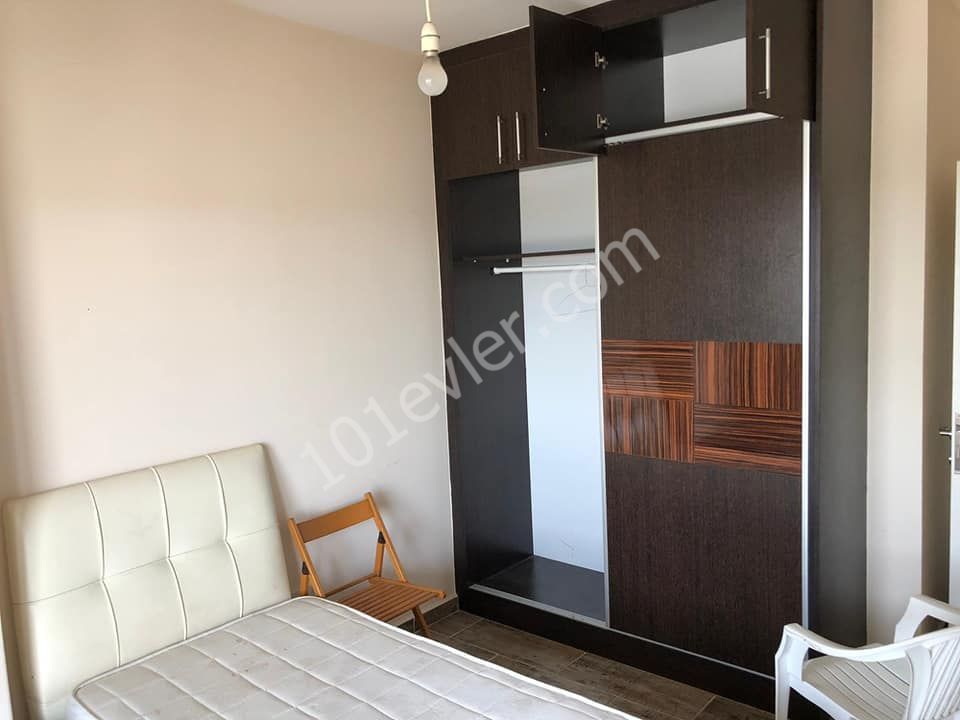 MAĞUSA MERKEZDE SATILIK 2+1 DAİRE.