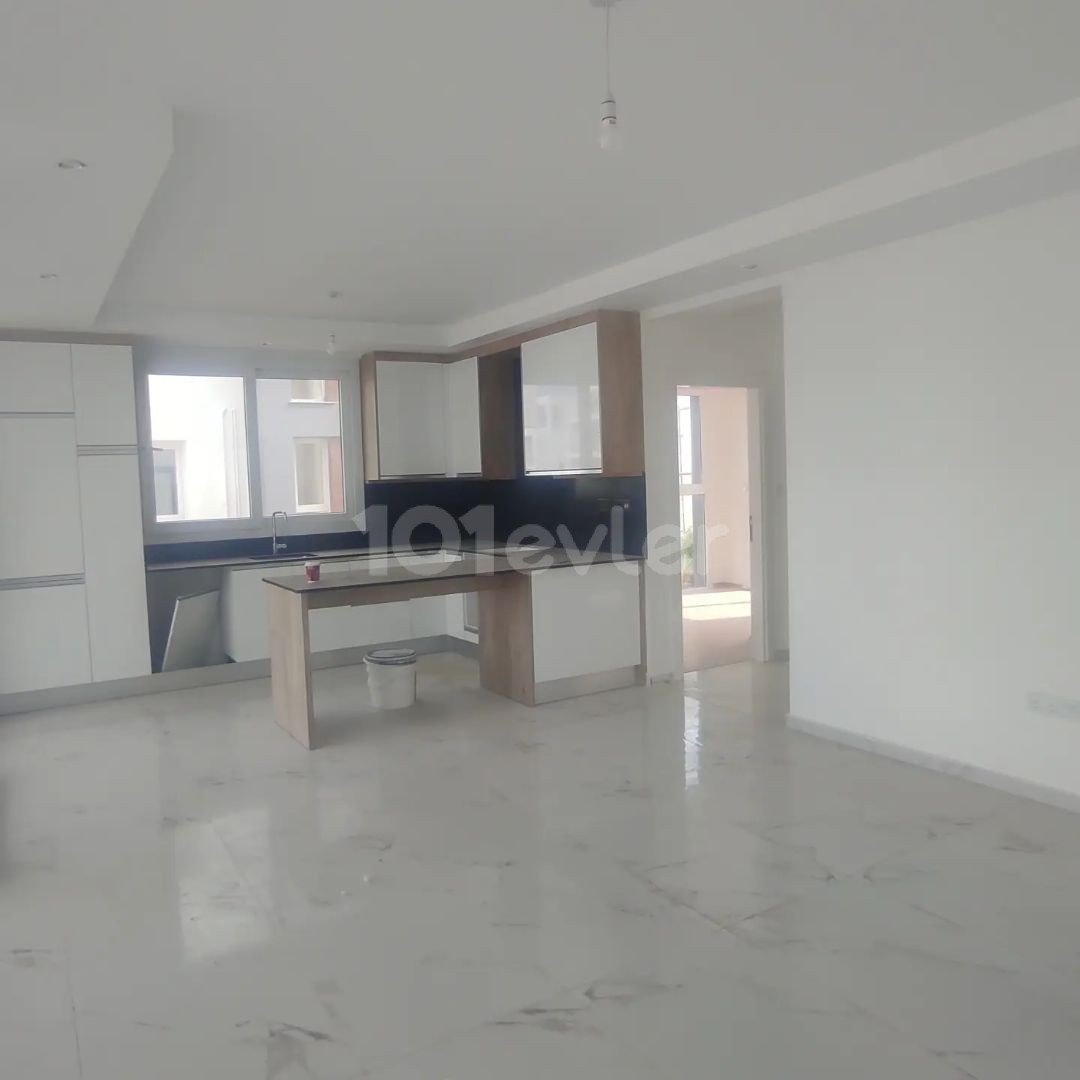 FLAT FOR RENT IN İSKELE BOĞAZ. ** 