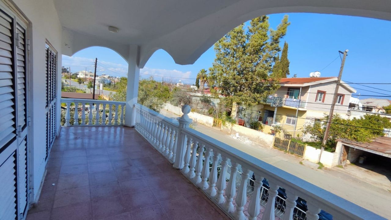 3+1 apartment of 155m2 suitable for large family living in Famagusta Derinya