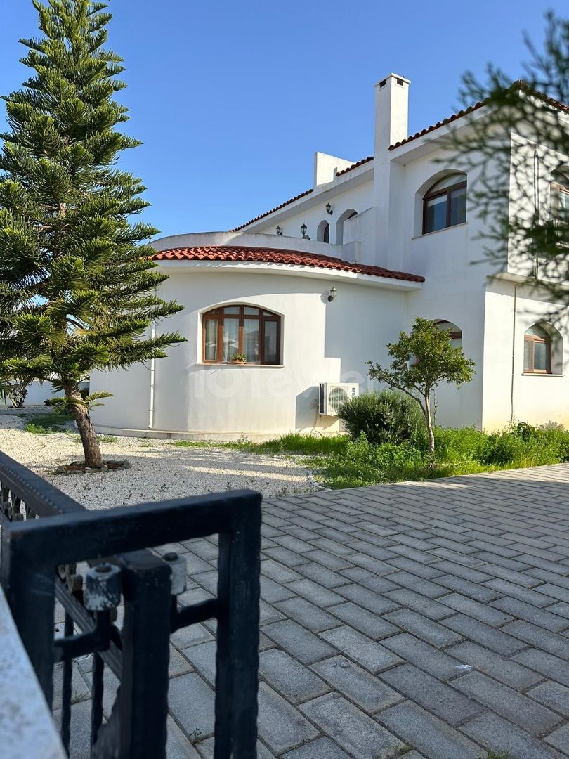 Tuzla'da özel tasarım villa  