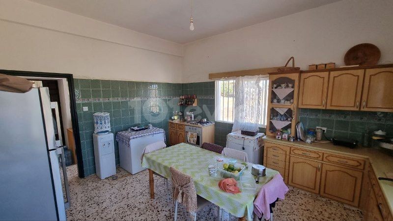 2 BED BUNGALOW ON 1000 m2 PLOT WITH BEAUTIFUL SEAVIEWS