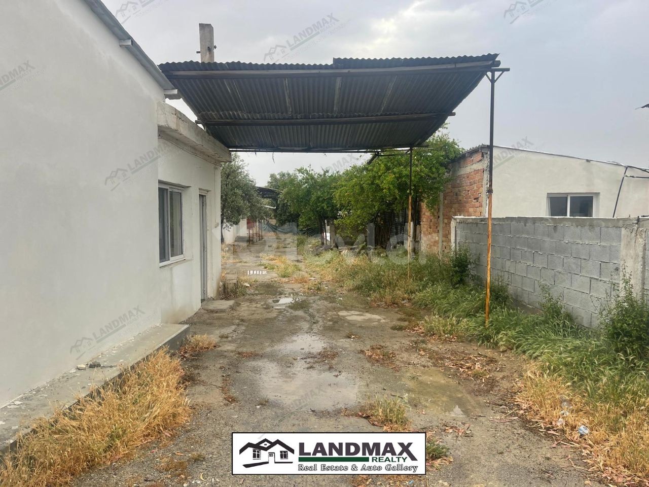  KIBRIS GAZİMAGUSA DÖRTYOL BÖLGESINDE, 1 DÖNÜM 400 AYAKKARE ARAZİ İÇERİSİNDE TAMAMEN MÜSTAKİL 3+1 VE 2+1 SATILIK İKİ ADET EV.     İN 1 DETACHED 400 square feet of land, TWO HOUSES FOR SALE COMPLETELY DETACHED 3+1 and 2+1 İN DÖRTYOL DİSTRİCT OF FAMAGUSTA CİTY, NORTH CYPRUS. 