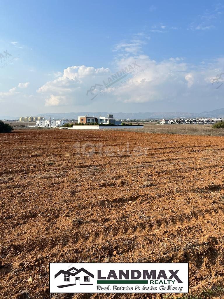 7699 m2 Land for Sale in Iskele Bahceler Region 