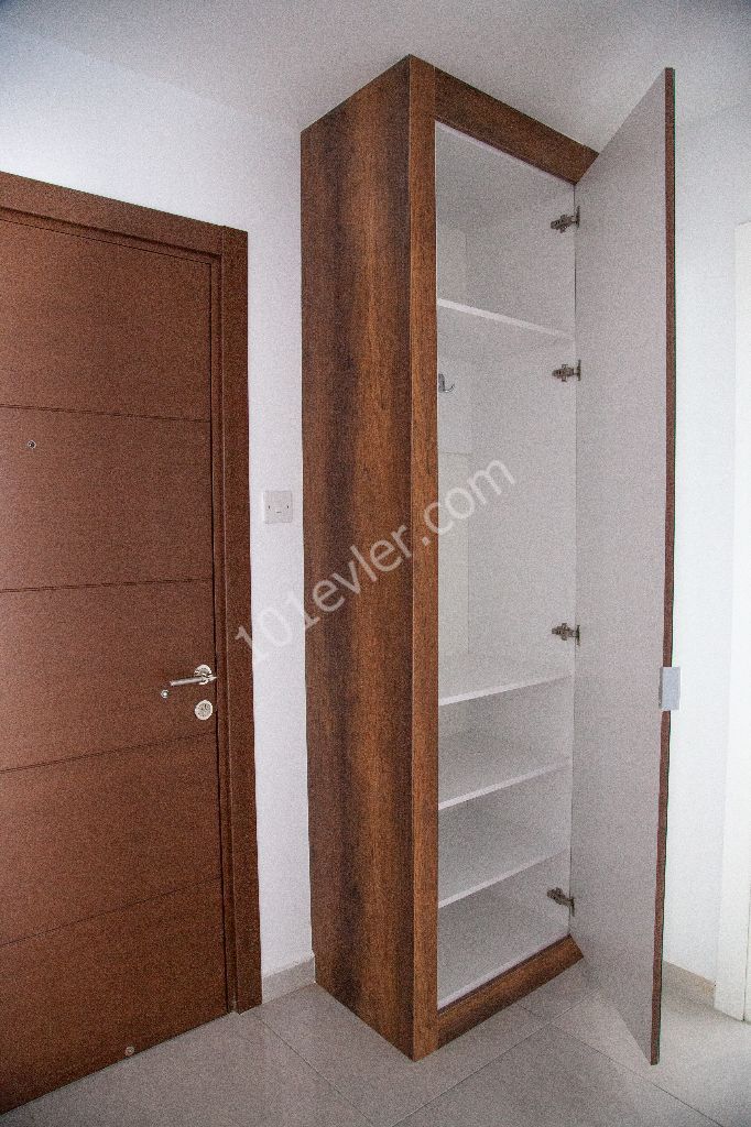 2+1 Apartment for Sale in Caddemm ** 