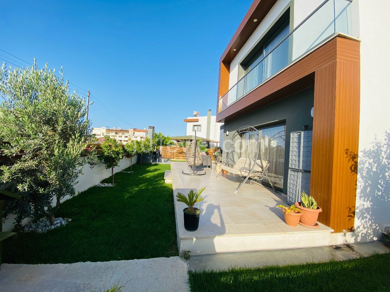 Salamis Park'ta Satılık Müstakil Lüks 4+1 Villa 