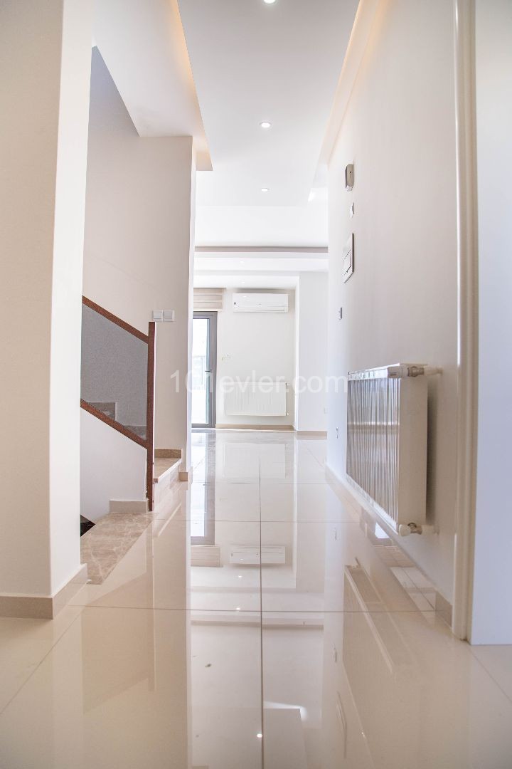 Luxurious 4+1 Detached Villa at Salamis Area