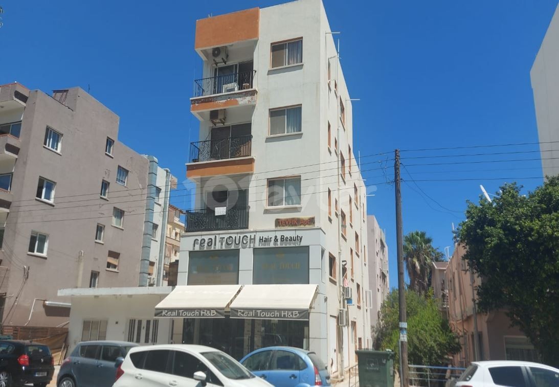 A COMPLETE BUILDING CONSISTING OF SHOPS AND APARTMENTS ON SALAMIS STREET ** 