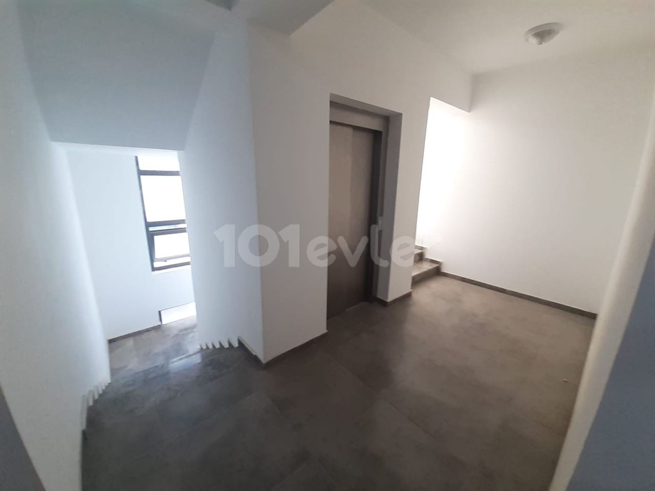 2+1 APARTMENT FOR SALE IN CENTRAL LOCATION