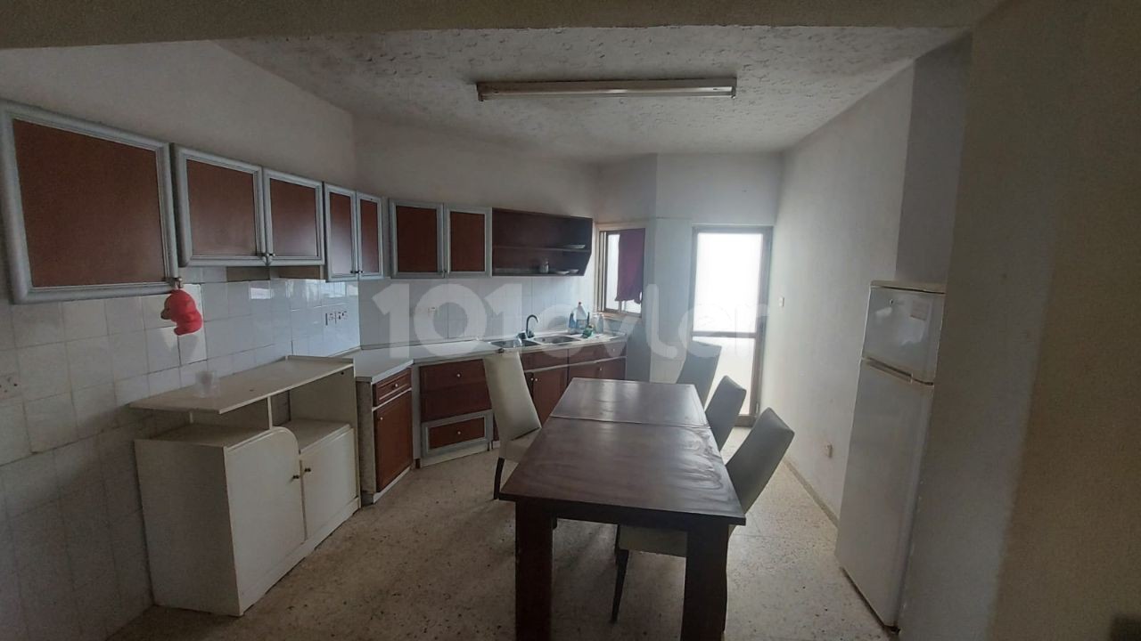 Flat For Sale in Göçmenköy, Nicosia