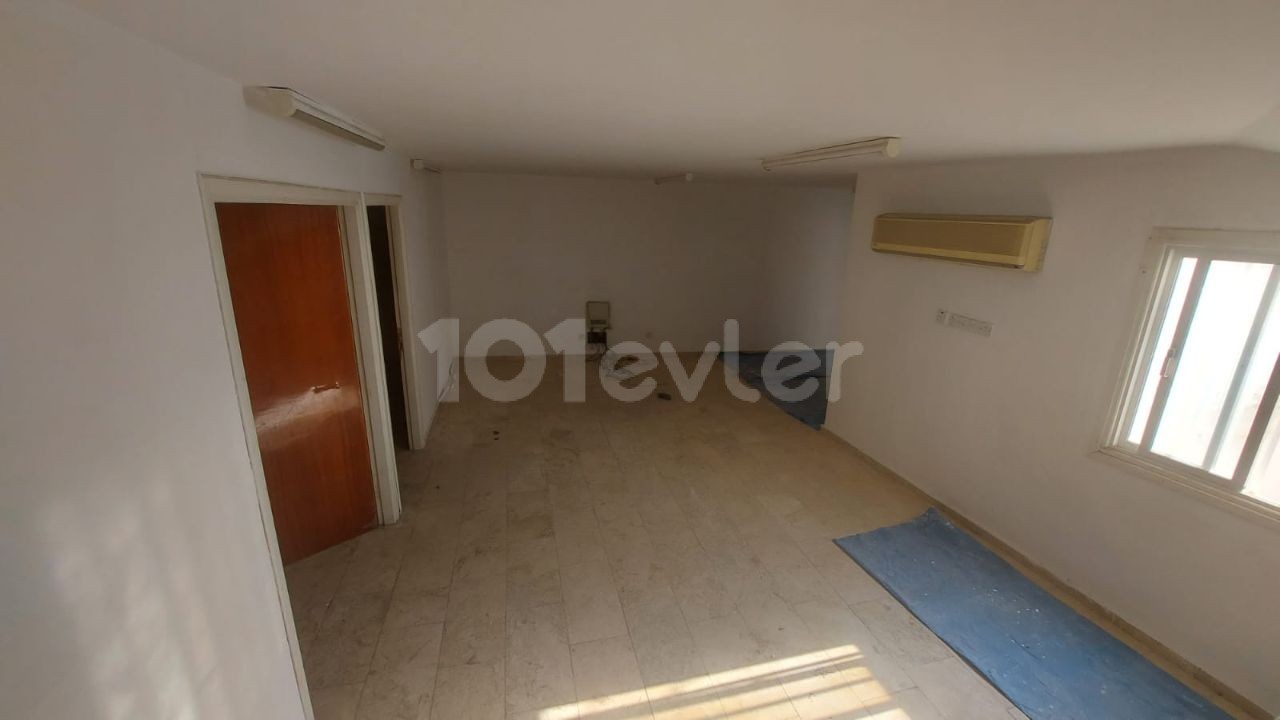 Shop To Rent in Lefkoşa Surlariçi, Nicosia