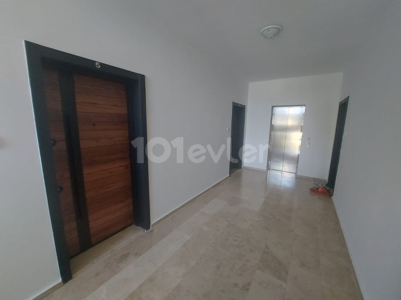 2+1 APARTMENT FOR SALE