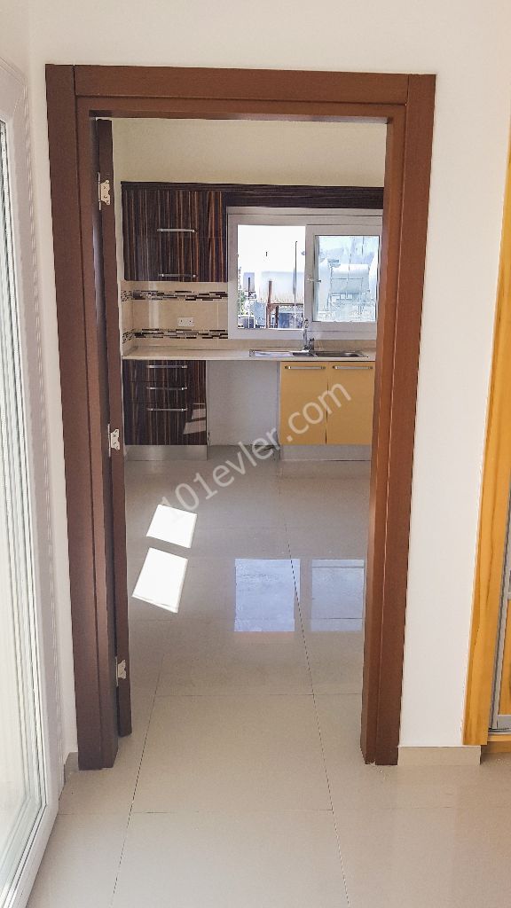 SAHİBİNDEN LEFKOŞA GÖNYELİ'DE SATILIK  SIFIR 3 +1 PENTHOUSE