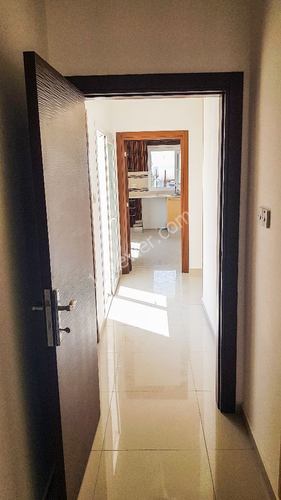 NULL 3 + 1 PENTHOUSE ZUM VERKAUF IN NIKOSIA GEHRUNG VOM EIGENTÜMER ** 