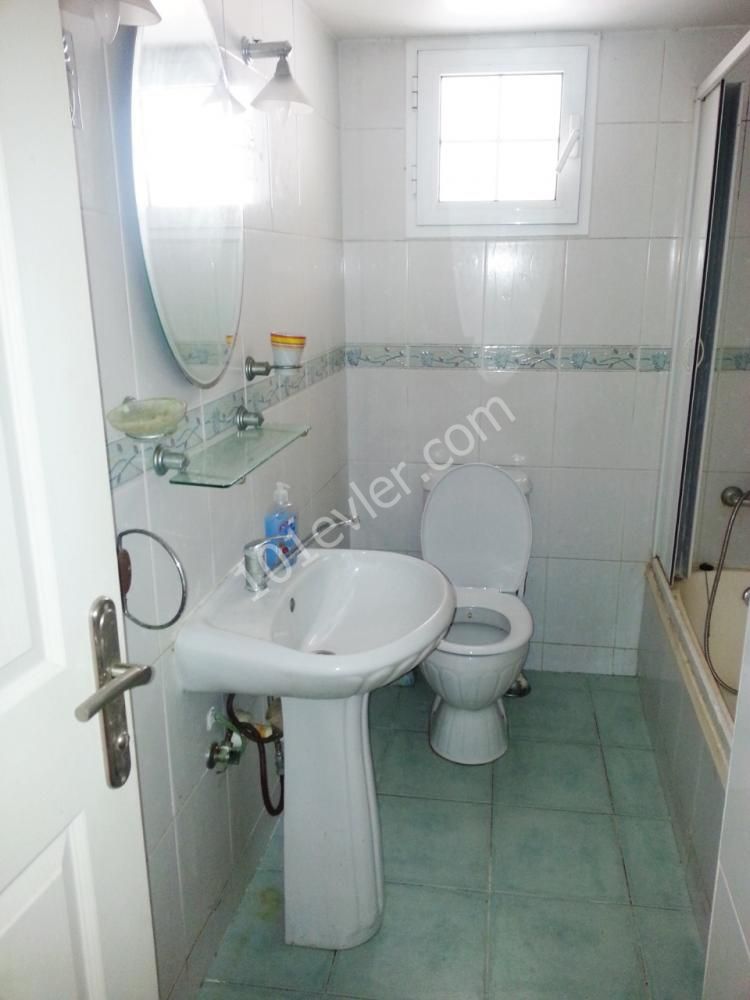 Detached House To Rent in Küçük Kaymaklı, Nicosia