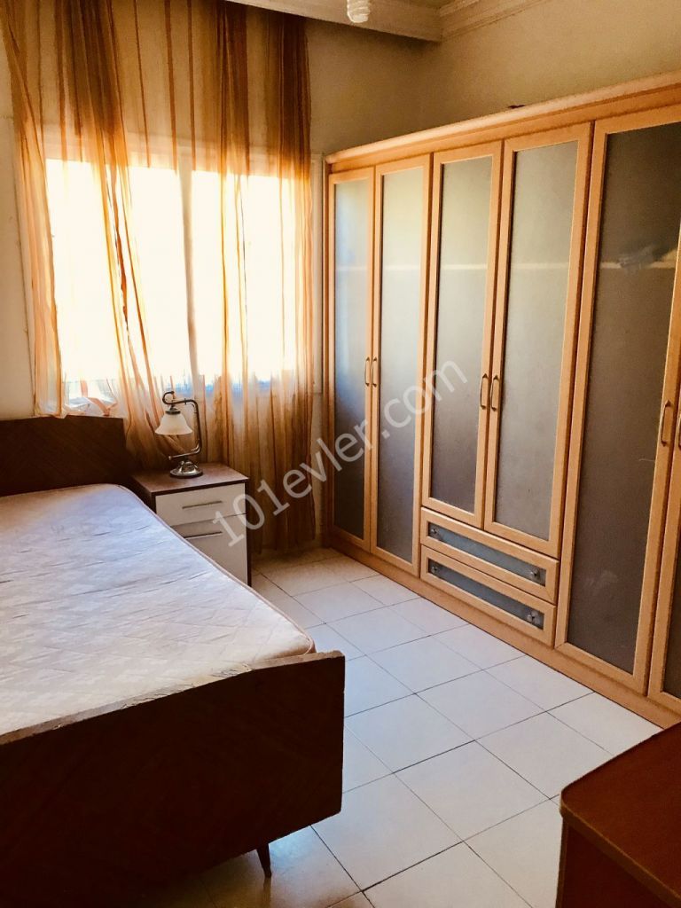 Detached House To Rent in Küçük Kaymaklı, Nicosia