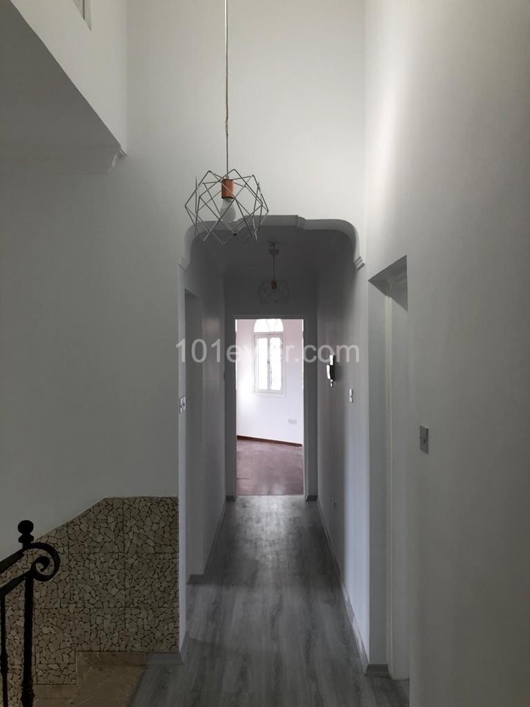 Luxury Turkish Kochanli Villa for Sale in Nicosia/Mitreeli 4+1 ( 2.decommissioning of vehicles, plots, apartments, shops is carried out manually.) ** 