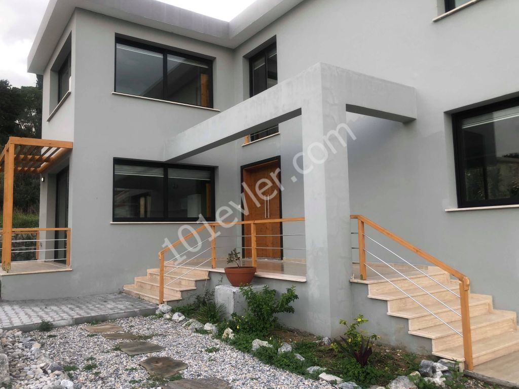 4 Yatak Odalı Villa