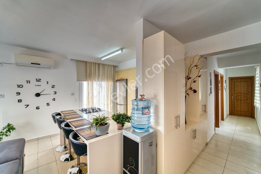 2 Bedroom Aparment 