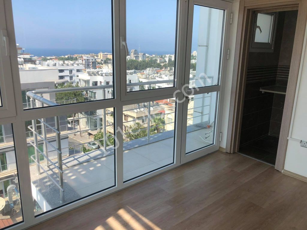 Büro Mieten in Girne Merkez, Kyrenia