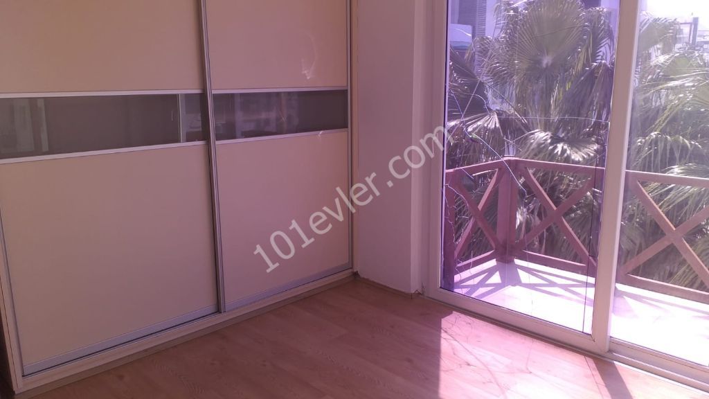 Flat To Rent in Girne Merkez, Kyrenia