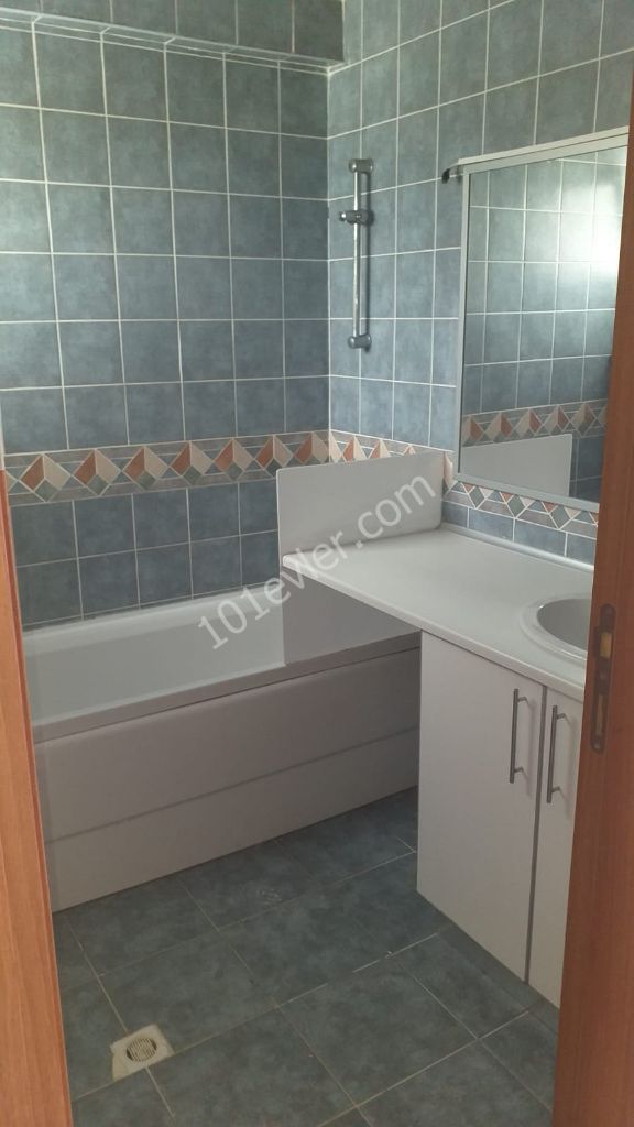 Flat To Rent in Girne Merkez, Kyrenia