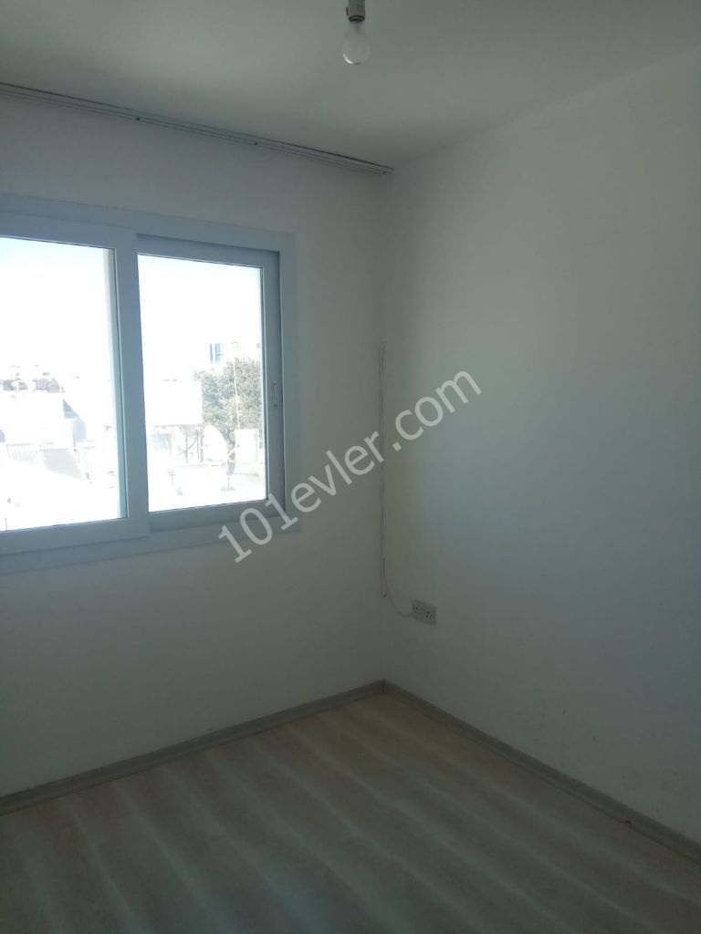 Flat To Rent in Girne Merkez, Kyrenia