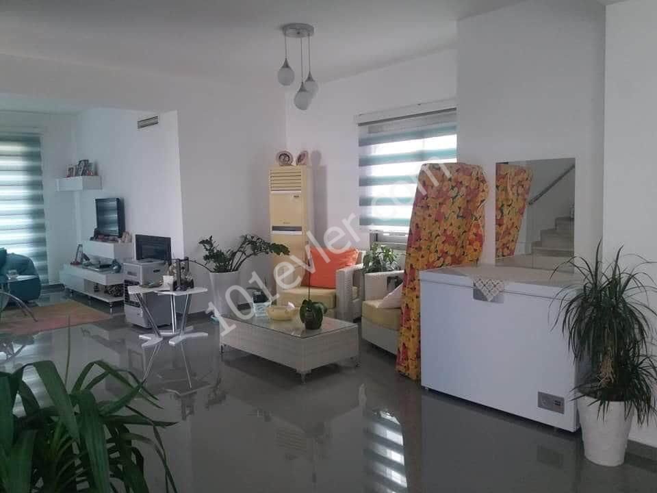 Villa To Rent in Alsancak, Kyrenia