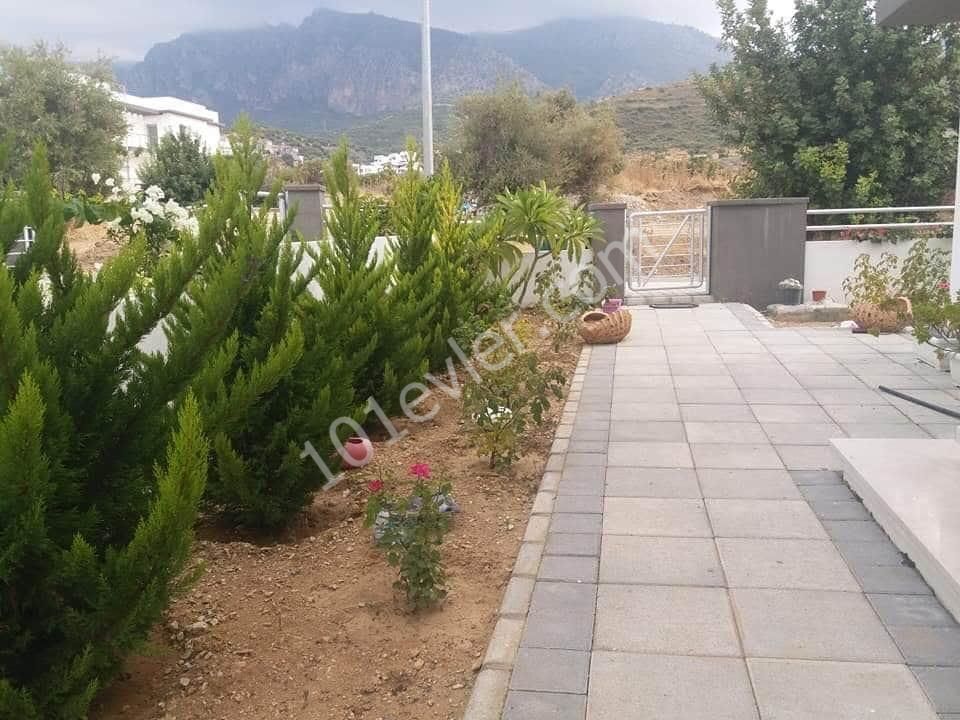 Villa To Rent in Alsancak, Kyrenia