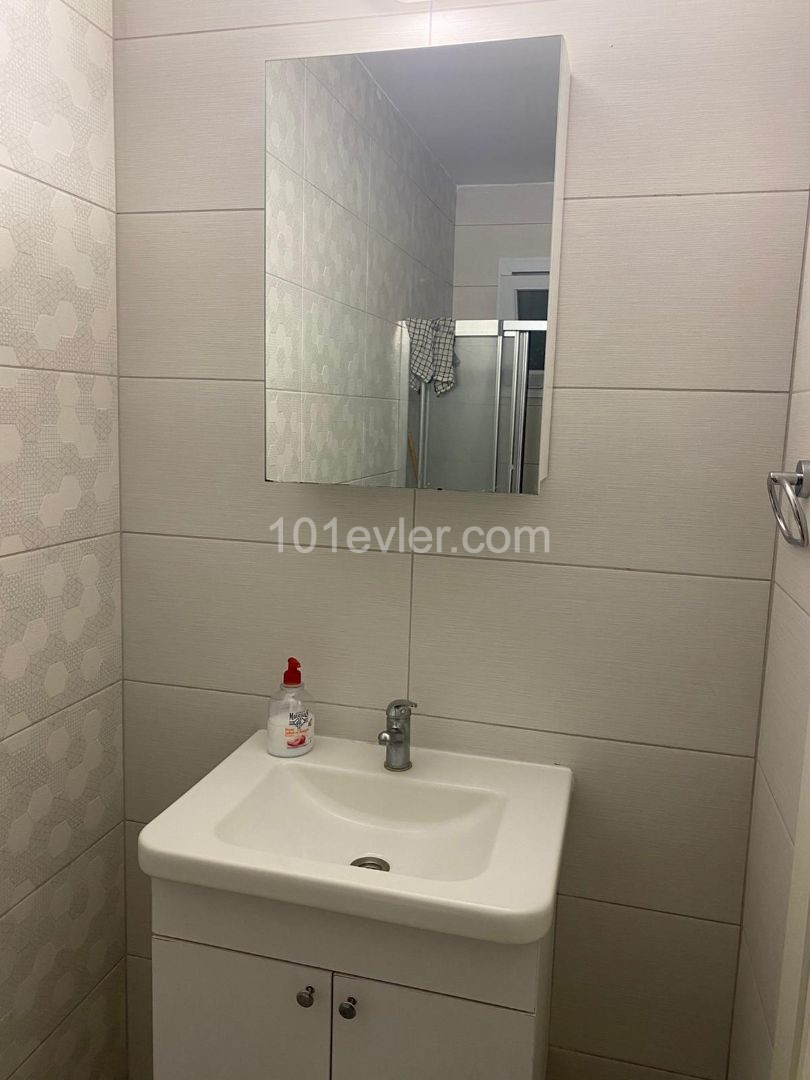 Flat To Rent in Girne Merkez, Kyrenia