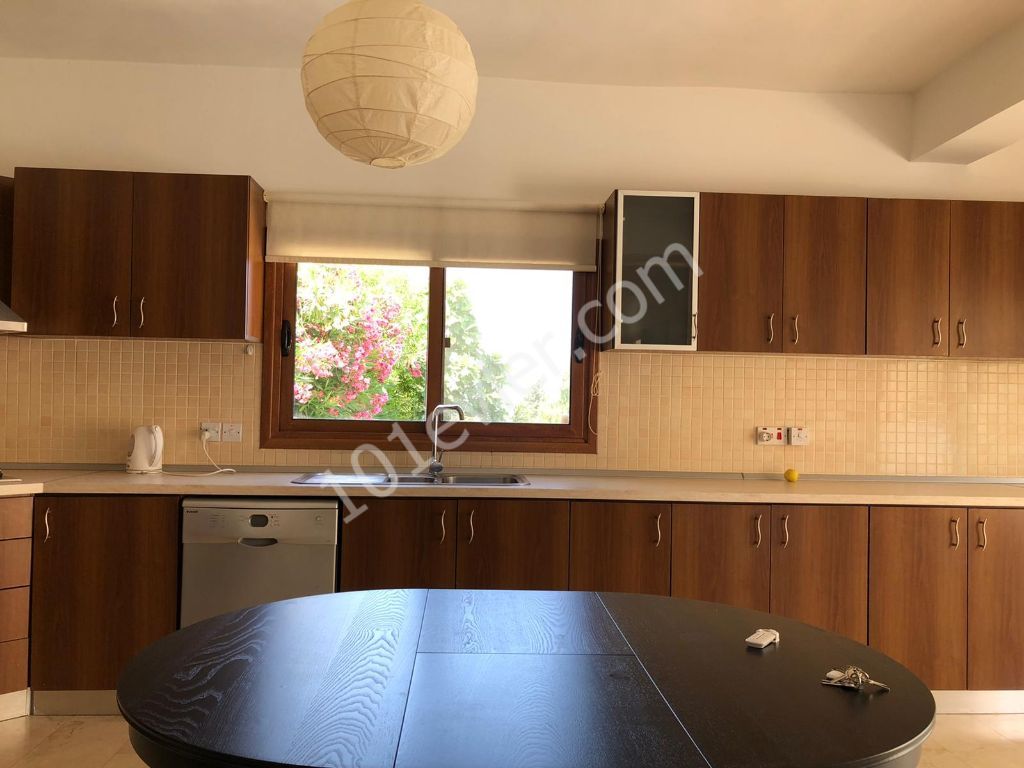 Villa To Rent in Çatalköy, Kyrenia